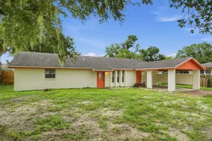 1512 Russell Ave, Sarasota, FL 34232 - Photo 3
