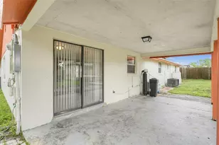1512 Russell Ave, Sarasota, FL 34232 - Photo 25