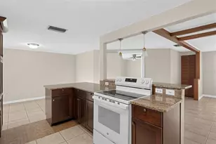 1512 Russell Ave, Sarasota, FL 34232 - Photo 7