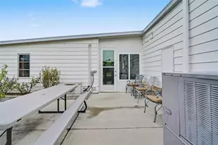 2356 S Citrus Cir, Zellwood, FL 32798 - Photo 25