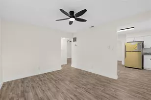 4050 26th St N, Saint Petersburg, FL 33714 - Photo 11