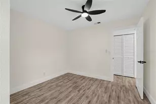 4050 26th St N, Saint Petersburg, FL 33714 - Photo 19