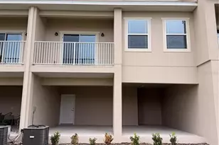 915 Lakefront Village Dr, Clermont, FL 34711 - Photo 5