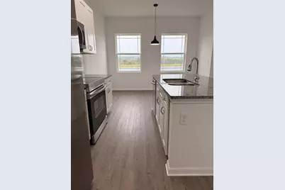 915 Lakefront Village Drive, Clermont, FL 34711 - Photo 19