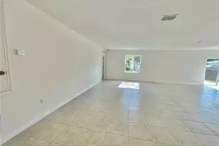 560 Walnut Ave, Orange City, FL 32763 - Photo 5