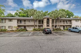 2025 San Marcos Dr SE, Winter Haven, FL 33880 - Photo 1