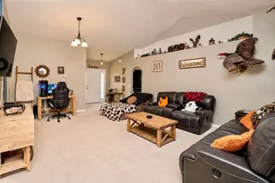 1620 Corner Meadow Cir, Orlando, FL 32820 - Photo 7