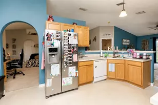 1620 Corner Meadow Cir, Orlando, FL 32820 - Photo 9
