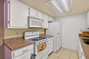 924 Lake Destiny Rd, Altamonte Springs, FL 32714 - Photo 15