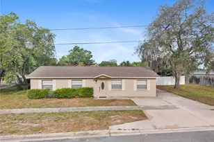 1221 E Court St, Tarpon Springs, FL 34689 - Photo 21