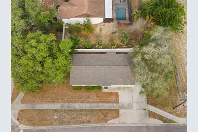 1221 E Court Street, Tarpon Springs, FL 34689 - Photo 27