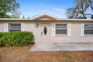 1221 E Court St, Tarpon Springs, FL 34689 - Photo 5