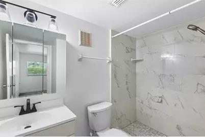 6262 Emerson Avenue S #15, Saint Petersburg, FL 33707 - Photo 9