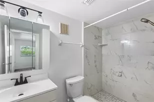 6262 Emerson Ave S, Saint Petersburg, FL 33707 - Photo 9