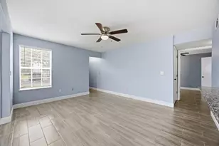 1612 Columbia Arms Cir, Kissimmee, FL 34741 - Photo 5
