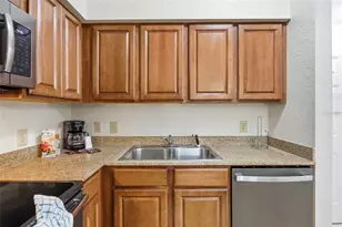 12521 Floridays Resort Dr, Orlando, FL 32821 - Photo 9