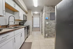 5304 Burning Tree Dr, Orlando, FL 32811 - Photo 5