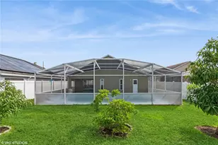 317 Majesty Dr, Davenport, FL 33837 - Photo 33