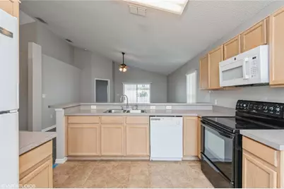 317 Majesty Drive, Davenport, FL 33837 - Photo 13