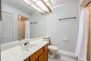 1275 St Tropez Cir, Orlando, FL 32806 - Photo 11