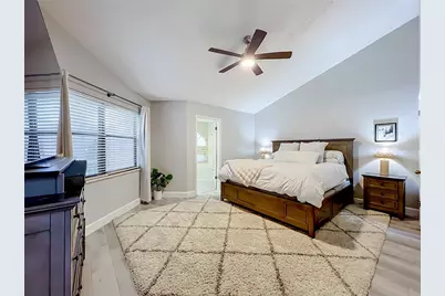 1275 Saint Tropez Circle #1275, Orlando, FL 32806 - Photo 13