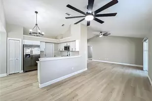 6911 Crescent Ridge Rd, Orlando, FL 32810 - Photo 11