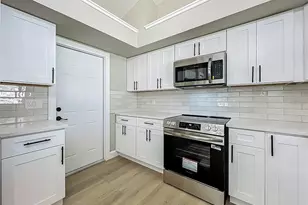 6911 Crescent Ridge Rd, Orlando, FL 32810 - Photo 15