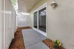 433 S Paula Dr, Dunedin, FL 34698 - Photo 5