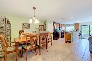 6210 Windsor Lake Cir, Sanford, FL 32773 - Photo 9