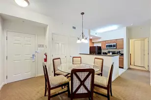 8101 Resort Village Dr, Orlando, FL 32821 - Photo 7