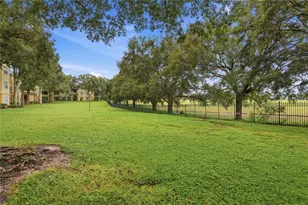 2586 Robert Trent Jones Dr, Orlando, FL 32835 - Photo 21