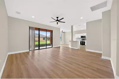 532 Pasadena Place, Poinciana, FL 34759 - Photo 11