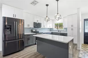 10840 Wilderness Ct, Orlando, FL 32821 - Photo 9
