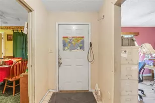 215 John Carroll Rd E, Lakeland, FL 33801 - Photo 9