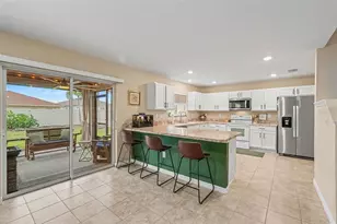11207 Southern Cross Pl, Gibsonton, FL 33534 - Photo 11