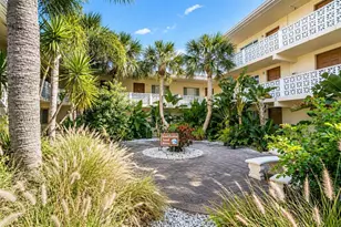 102 S Peninsula Dr, Daytona Beach, FL 32118 - Photo 11