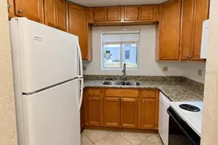 102 S Peninsula Dr, Daytona Beach, FL 32118 - Photo 5