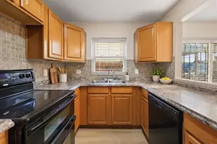 5449 Wood Crossing St, Orlando, FL 32811 - Photo 7