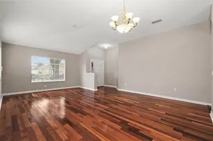 27722 Sugar Loaf Dr, Wesley Chapel, FL 33544 - Photo 3