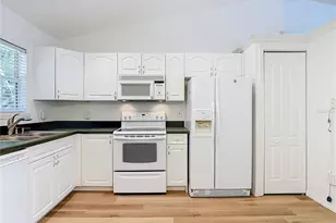 411 Collins Ct, Orange City, FL 32763 - Photo 11