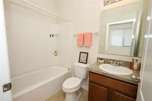 5221 Windsor Lake Cir, Sanford, FL 32773 - Photo 17