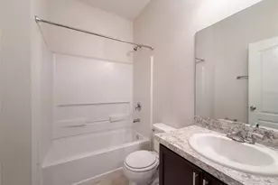 7607 Tangle Rush Dr, Gibsonton, FL 33534 - Photo 17