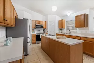 1056 Royal Marquis Cir, Ocoee, FL 34761 - Photo 21
