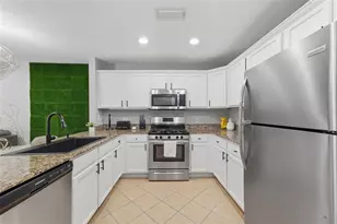 1310 Seven Eagles Ct, Reunion, FL 34747 - Photo 5