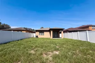 6308 Magnolia Park Blvd, Riverview, FL 33578 - Photo 5
