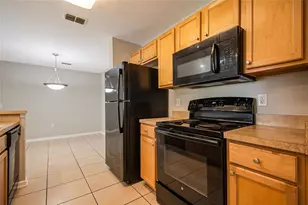 5974 Lake Pointe Village Cir, Orlando, FL 32822 - Photo 7