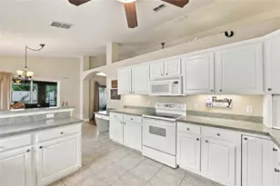 2505 Arran Ct, Clermont, FL 34714 - Photo 11