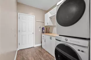 2078 Marsh Hawk Dr, Orlando, FL 32837 - Photo 13