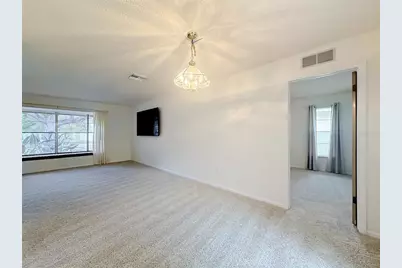 10617 Seminole Forest Street E, Seminole, FL 33778 - Photo 7