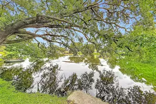 10617 Seminole Forest St E, Seminole, FL 33778 - Photo 31